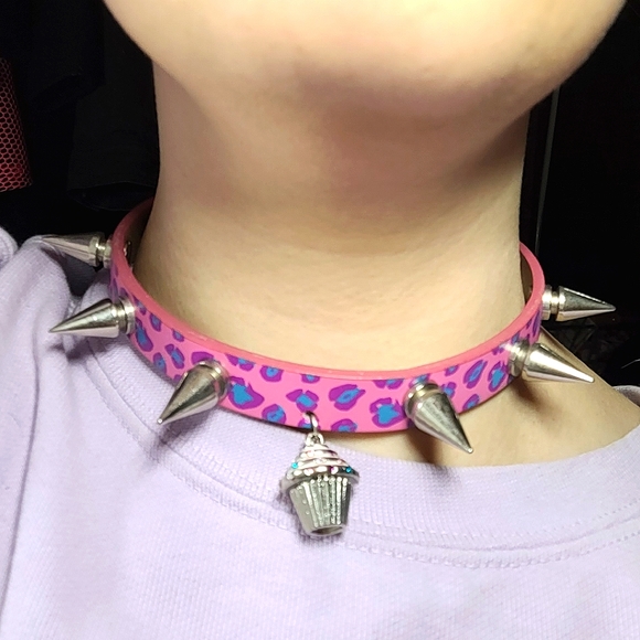 BBC handmade upcycled Cupcake spike buckle choker pink purple blue leopard print - Picture 6 of 7